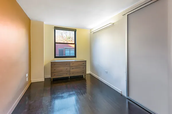 Sold by RE/MAX Midtown | media 12