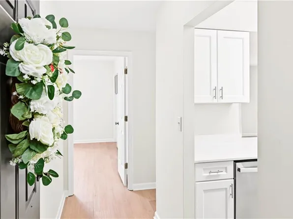 300 Johnson Ferry Rd NE Unit B1007, Atlanta, GA 30328