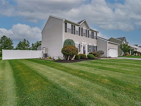 4th image of 4965 Devonshire Ln