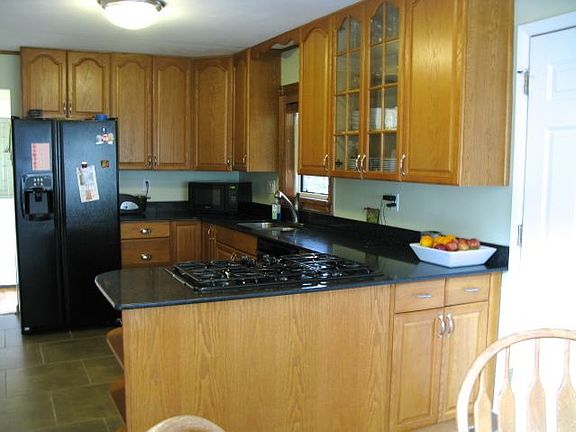 GAS COOKTOP IN ISLAND