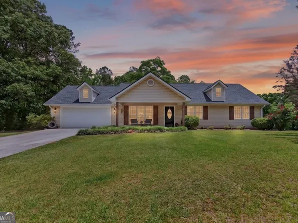 48 Cook St, Tallapoosa, GA 30176