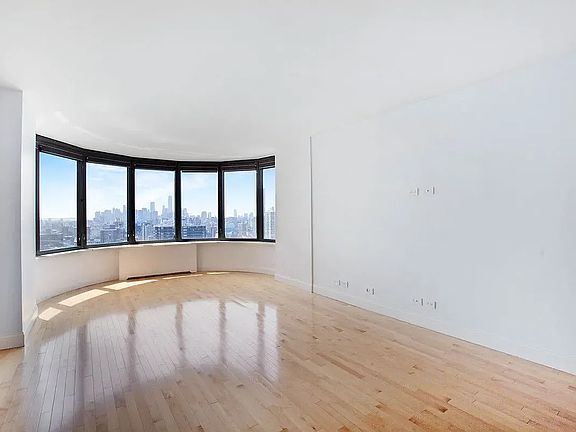 3rd image of 330 E 38th St APT 49B
