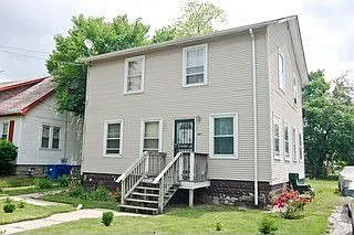 14905 Perry Ave photo 1