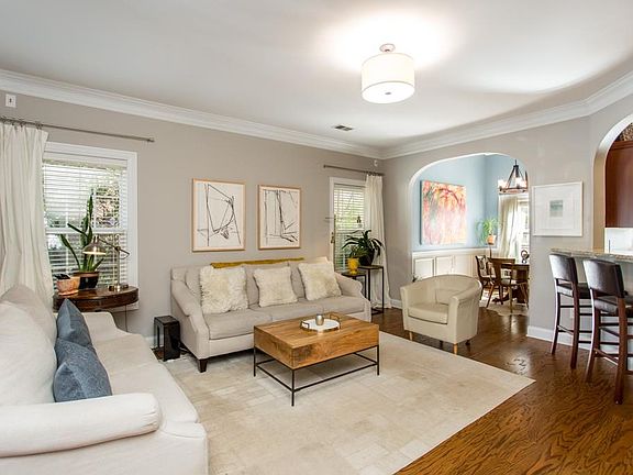 5th image of 922 College Place Ct NW