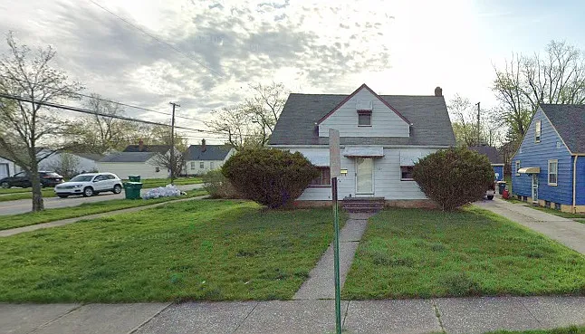 5101 Catherine St — Photo 1