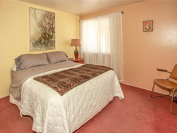 5th image of 2069 Mahogany Ln
