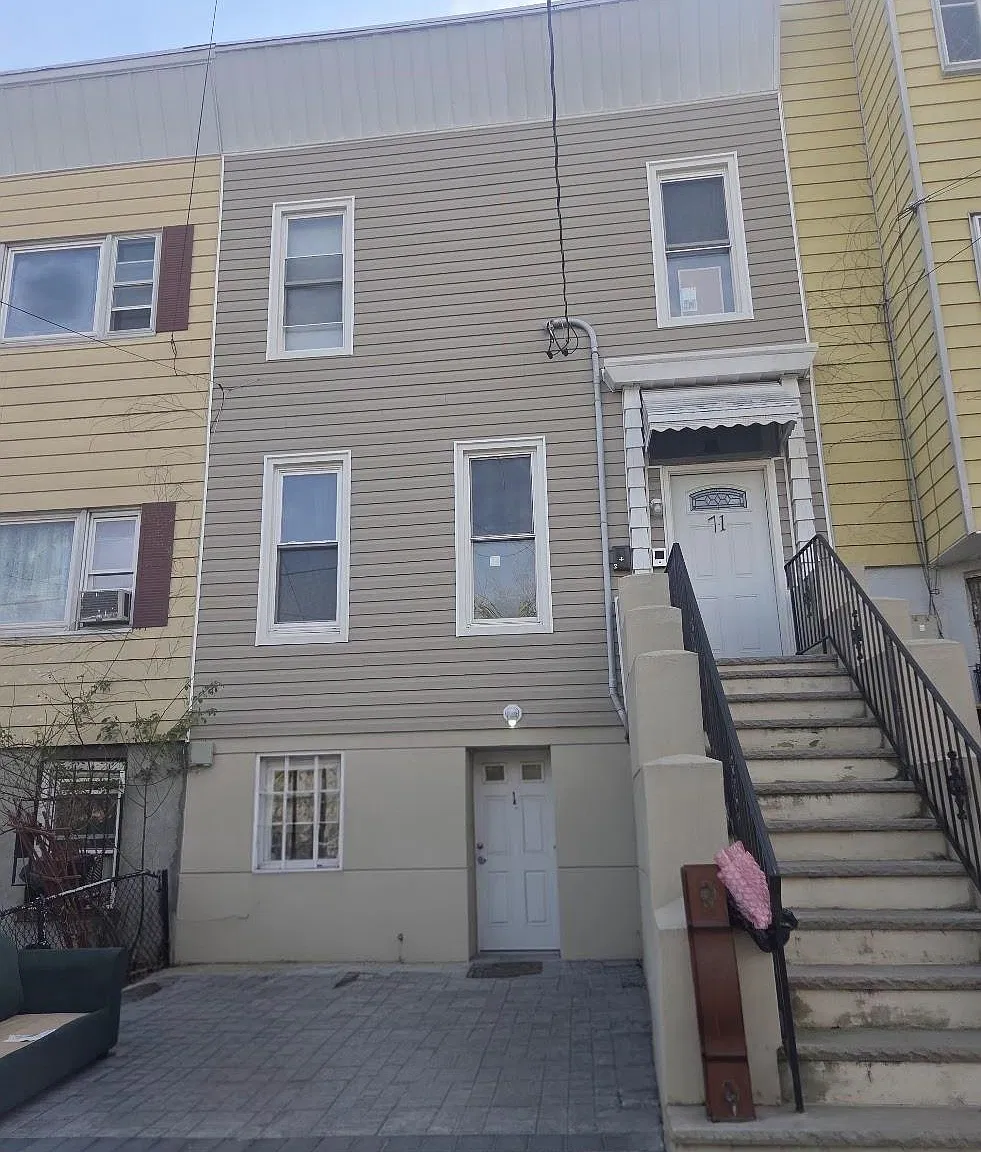 2 bed, 2.0 bath, $3,000 — Photo 1