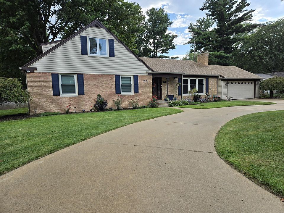 1st image of 77 Maple Ln