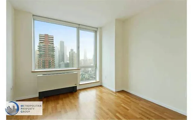 Rented by Metropolitan Property Group | media 13