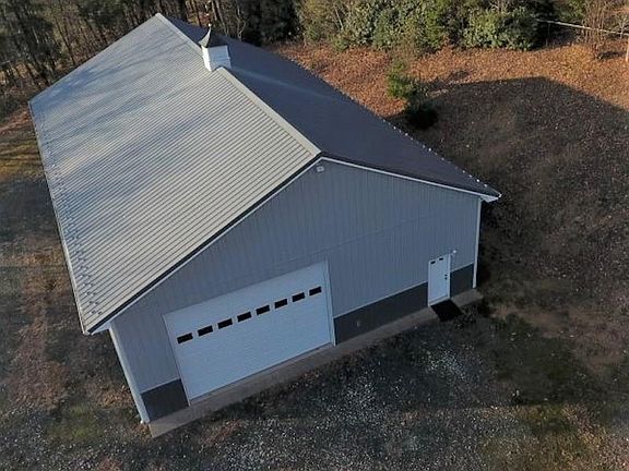 5th image of 92 Wintergreen Patch Ln