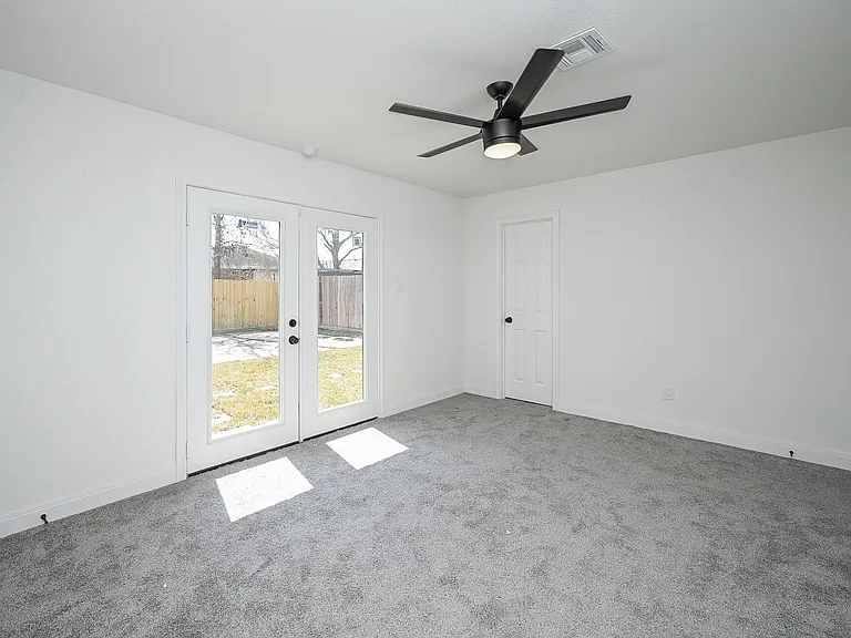4710 Hershe St — Photo 36
