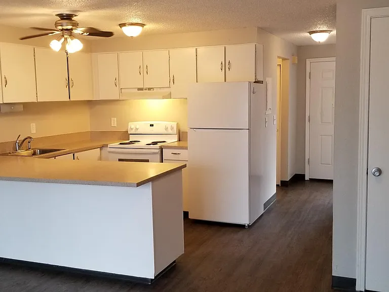 townhouse kitchen