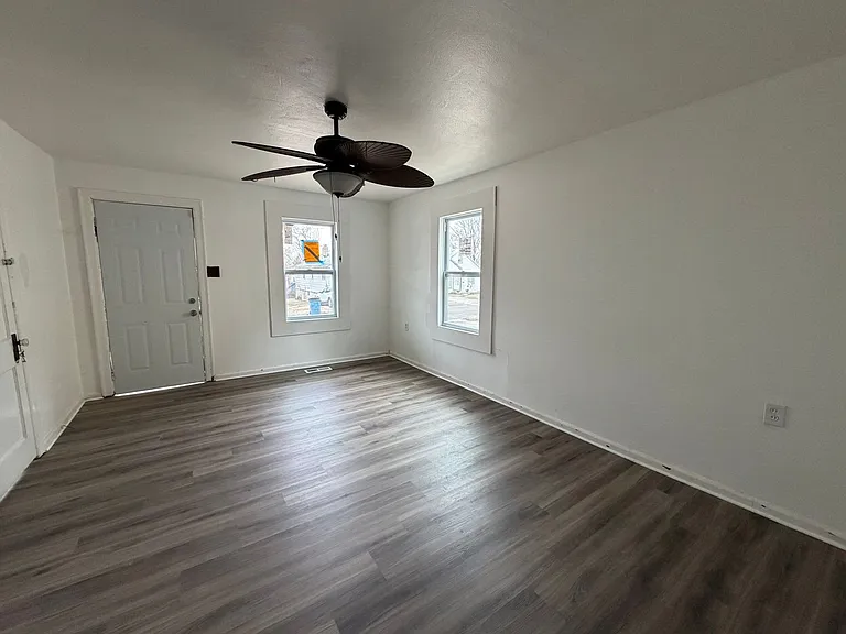 7218 Albright Ave — Photo 3