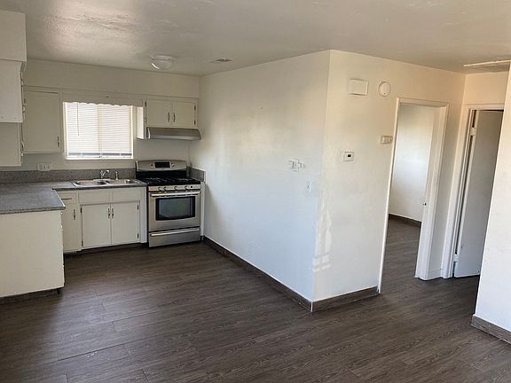3rd image of 824 W Murray Ave #H