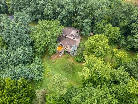 5th image of 8351 Snaresbrook Rd