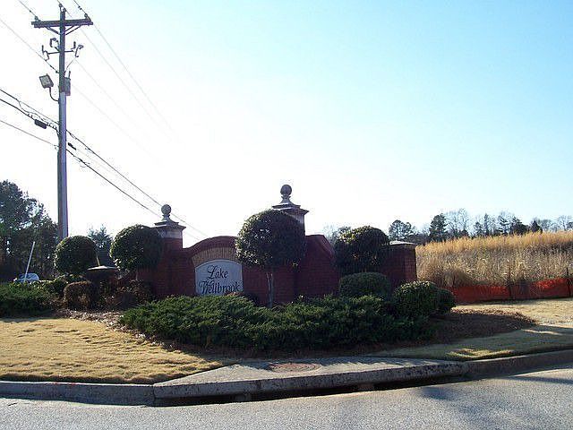 2nd image of 3045 Wellbrook Dr