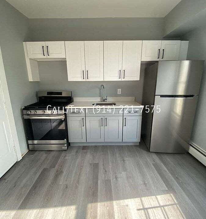 1st image of 224 Sommerville Pl APT 1