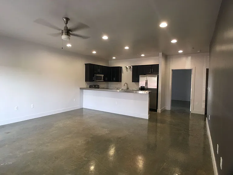 Myers Flats - 3 Bedroom — Photo 28