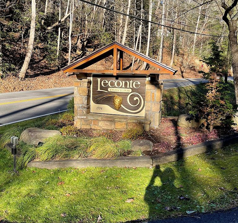 1704 Hidden Hills Rd Gatlinburg TN Zillow