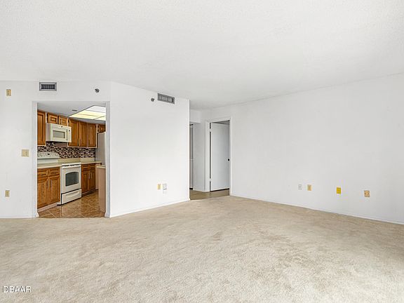 4th image of 1 Oceans West Blvd APT 8B1