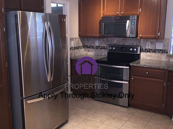3rd image of 4995 Thatcher Dr
