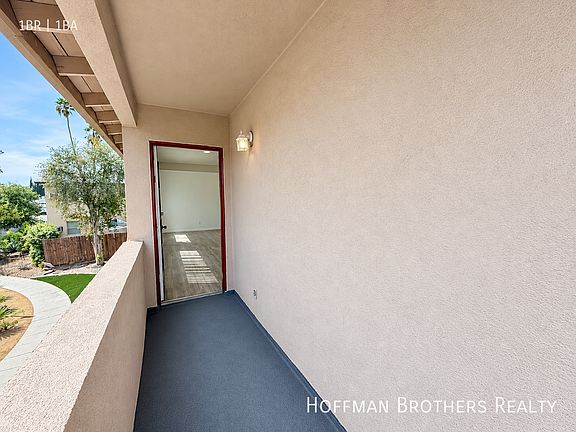 4th image of 19403 Haynes St #5