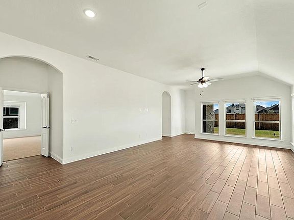 5th image of 1236 Arrowwood Dr