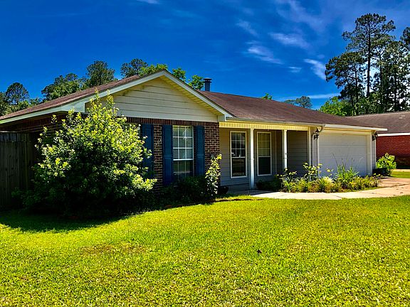 3rd image of 1819 Woodville Ln