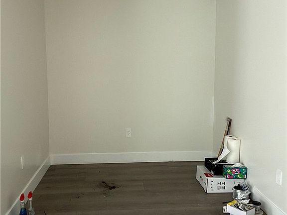 2nd image of 1626 Winona Blvd