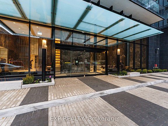 4th image of 127 Broadway Ave #2506