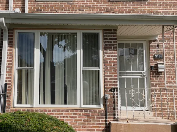 9199 S Burnside Ave, Chicago, IL 60619