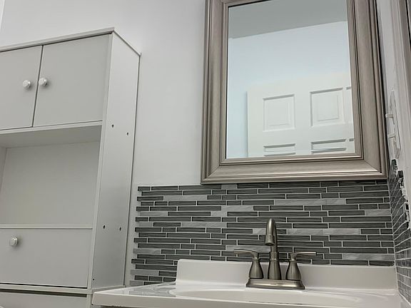 3rd image of 2276 Country Club Dr