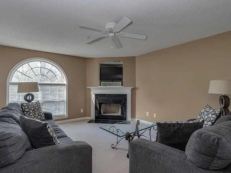 1023 Timberline Ridge Ct — Photo 5