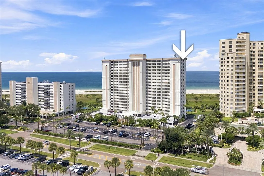 2 bed, 2.0 bath, 1111 sqft, $3,000 — Photo 3