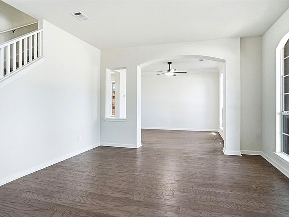 3rd image of 8631 Shakespeare Ln