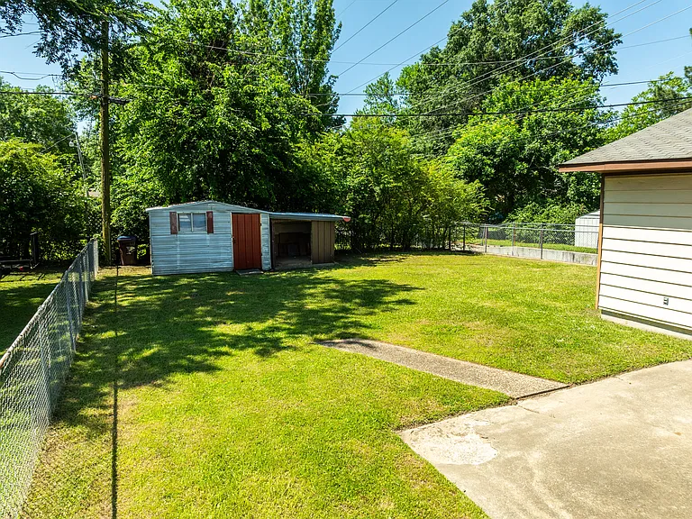 2816 Memphis St — Photo 14
