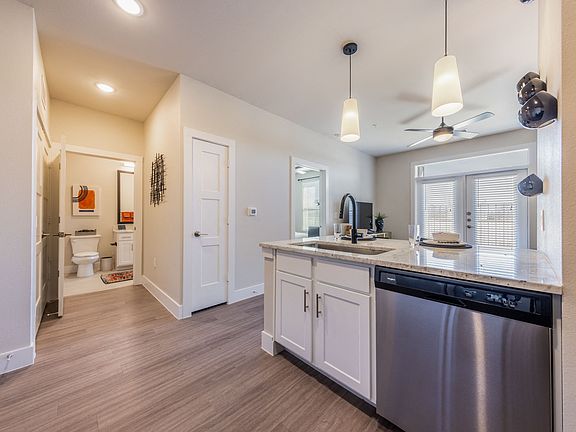 5th image of 6000 Ed Bluestein Blvd #9106