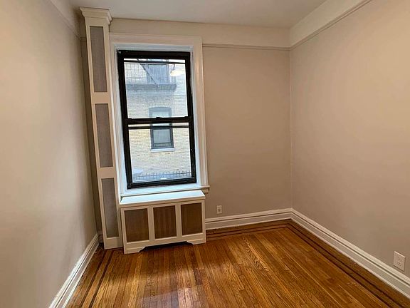4th image of 2521 31st Ave #B11