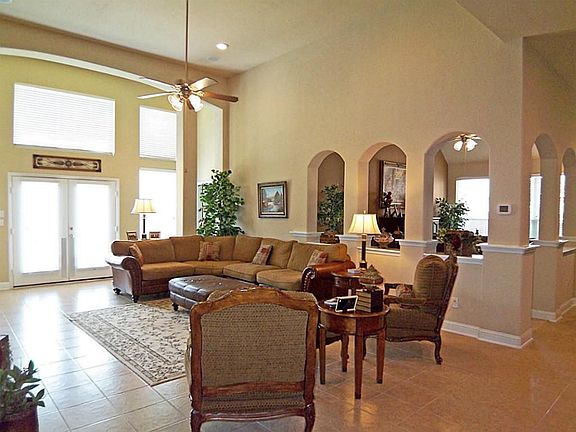 4th image of 8010 Eden Park Ct
