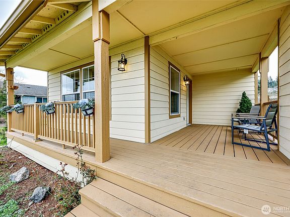 3rd image of 110 Alpine Loop