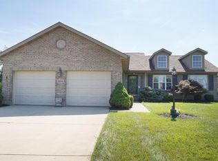 3243 Indian Meadows Dr, Fairfield, OH 45011