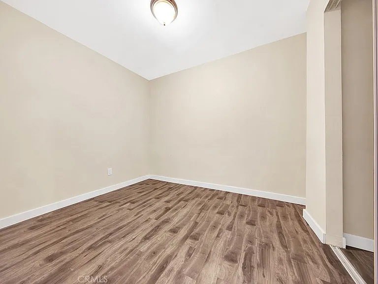 131 E Avenue 45 — Photo 10