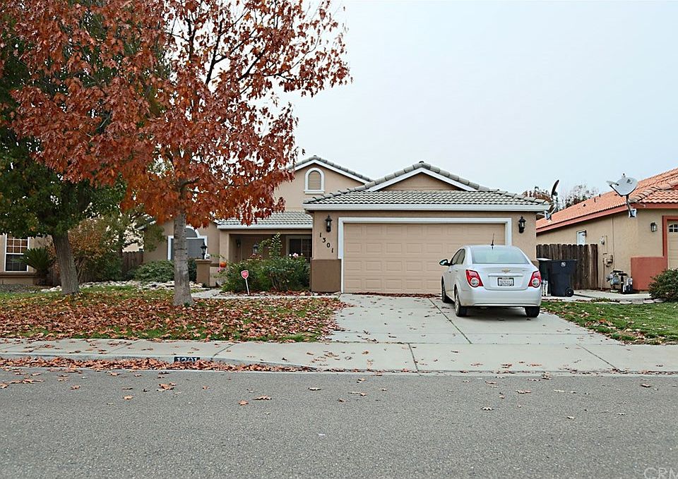 1st image of 1301 Fairway Dr