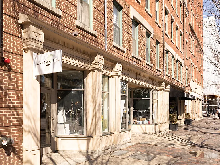 Deacon Court - 1661 Washington Street — Photo 4