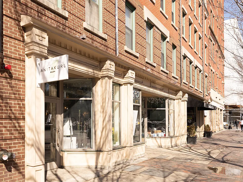 Deacon Court - 1661 Washington Street