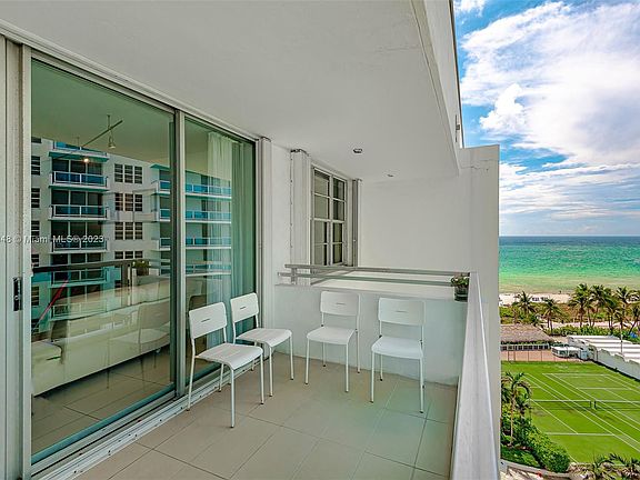 5th image of 5151 Collins Ave APT 1029