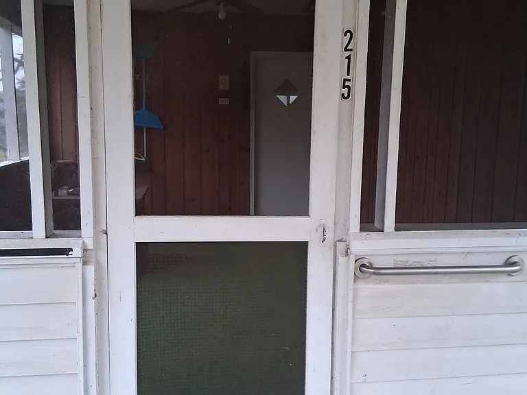 215 Iron Mountain Rd — Photo 3