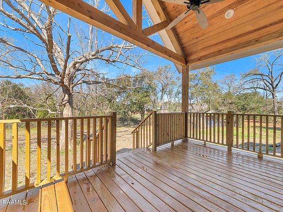 3rd image of 325 Bacque Crescent Dr #F