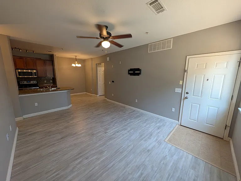 2682 S Cathay Way #109 — Photo 2