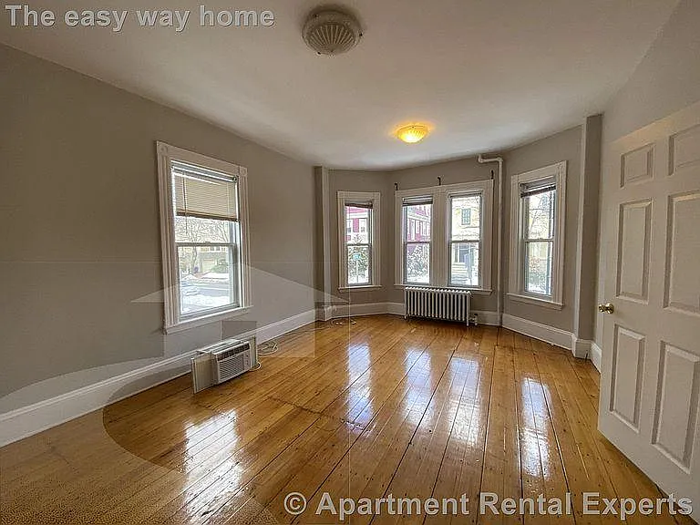 222 Concord Ave #2